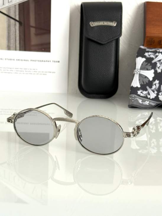 Picture of Chrome Hearts Sunglasses _SKUfw73585407fw